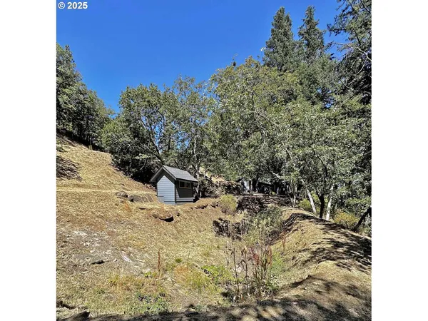 $265,000 | 4712 Old Highway 99 South, Ashland, OR 97520