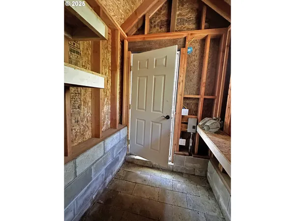 $265,000 | 4712 Old Highway 99 South, Ashland, OR 97520