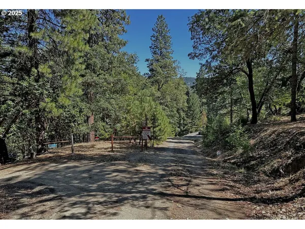 $265,000 | 4712 Old Highway 99 South, Ashland, OR 97520