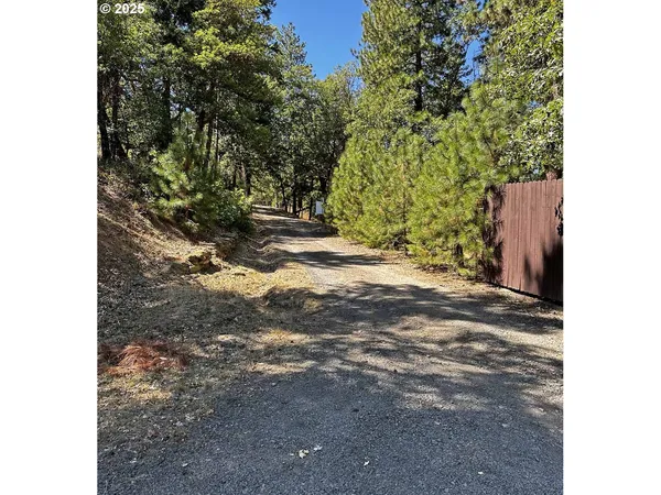 $265,000 | 4712 Old Highway 99 South, Ashland, OR 97520