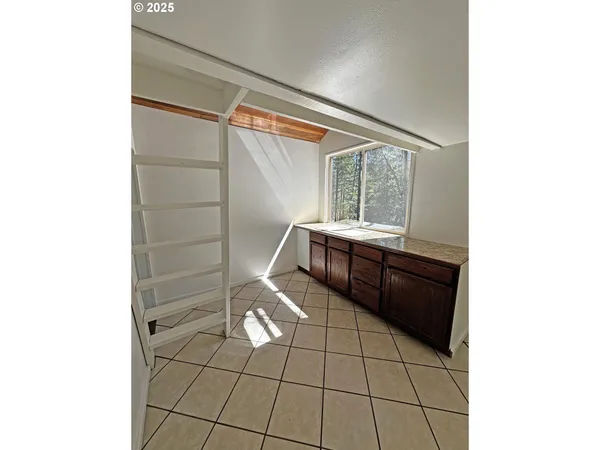 $265,000 | 4712 Old Highway 99 South, Ashland, OR 97520
