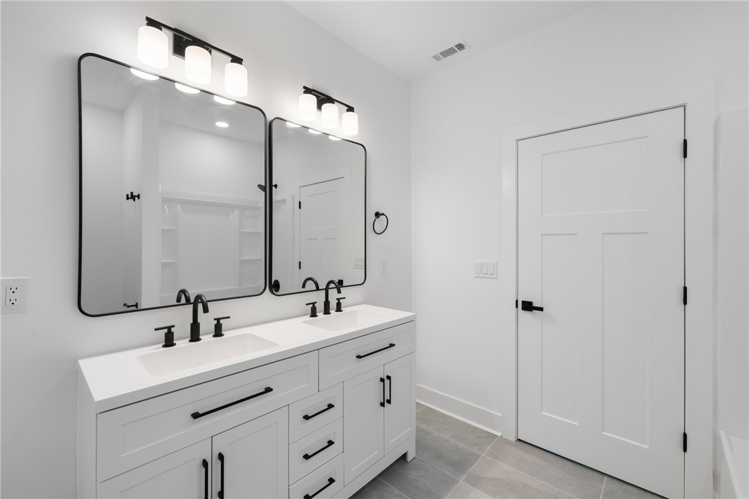 306 Hickory Trail Westminster, SC 29693 - Photo 20 of 45
