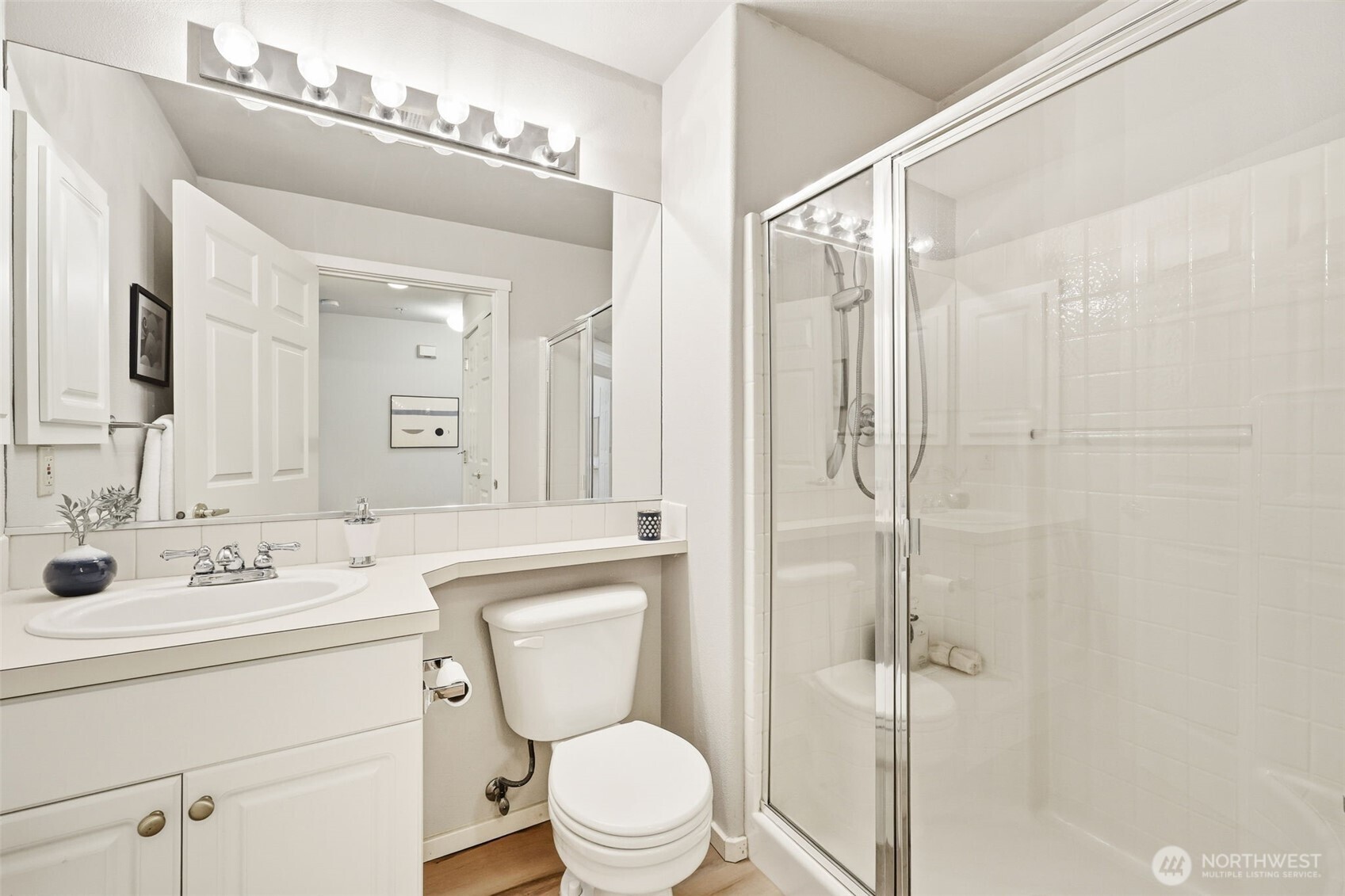 4322 Northeast 5th Court, Unit 106 Renton, WA 98059 - Photo 16 of 25