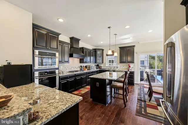 $529,900 | 7111 River Birch Drive, Hanover, MD 21076