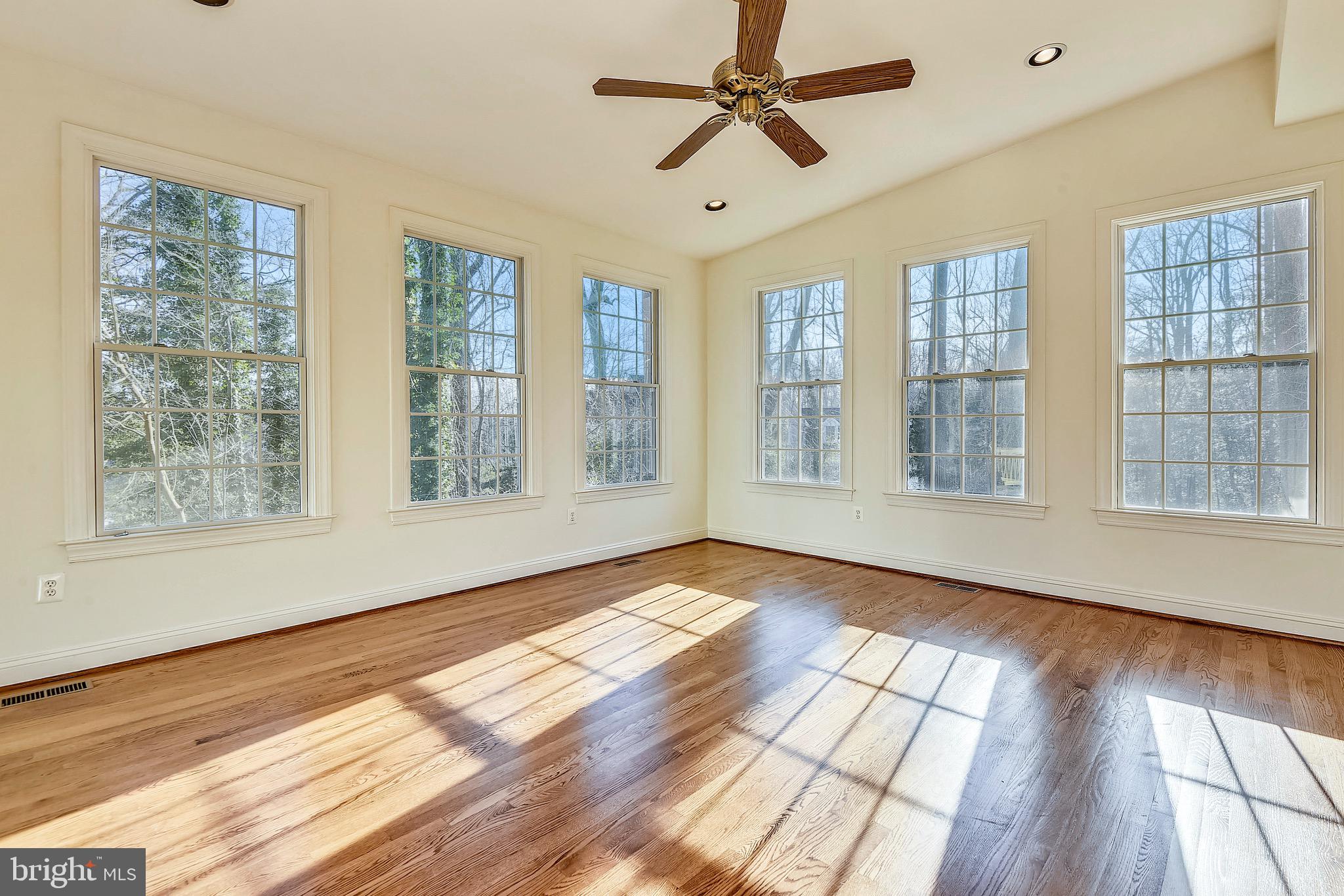 311 Kyle Road Crownsville, MD 21032 - Photo 29 of 92 Main level Sun Room