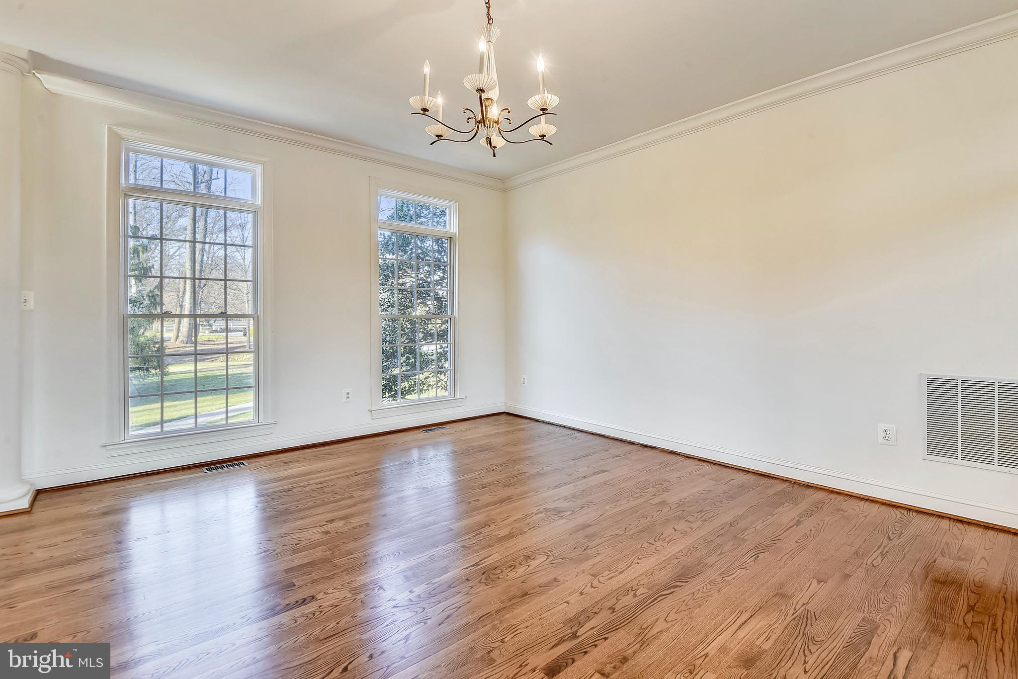 311 Kyle Road Crownsville, MD 21032 - Photo 10 of 92 Formal Dining Room