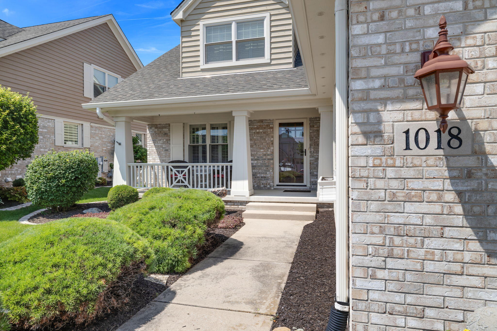 1018 Sterling Court Crown Point, IN 46307 - Photo 3 of 44 2048x1365