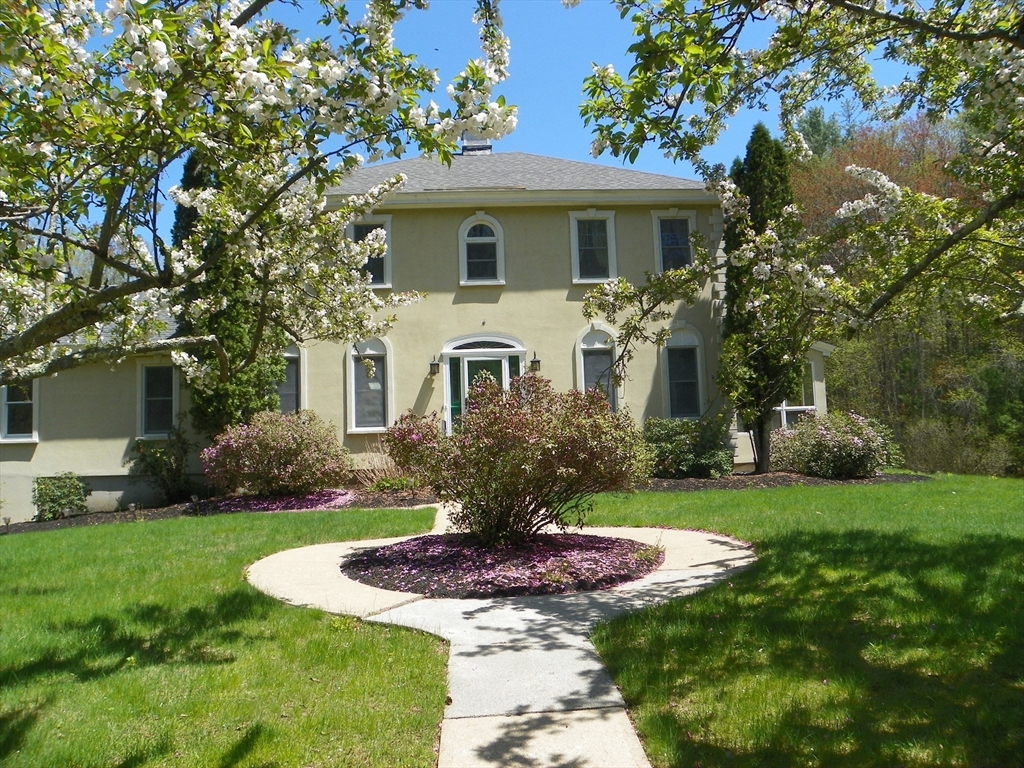 51 Brooks Road Winchendon, MA 01475 - Photo 1 of 41 Gallery Image 1
