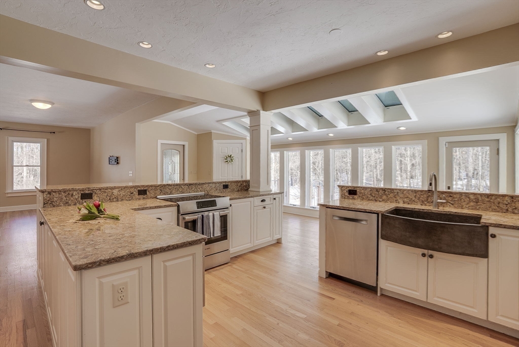 51 Brooks Road Winchendon, MA 01475 - Photo 11 of 41 Gallery Image 11