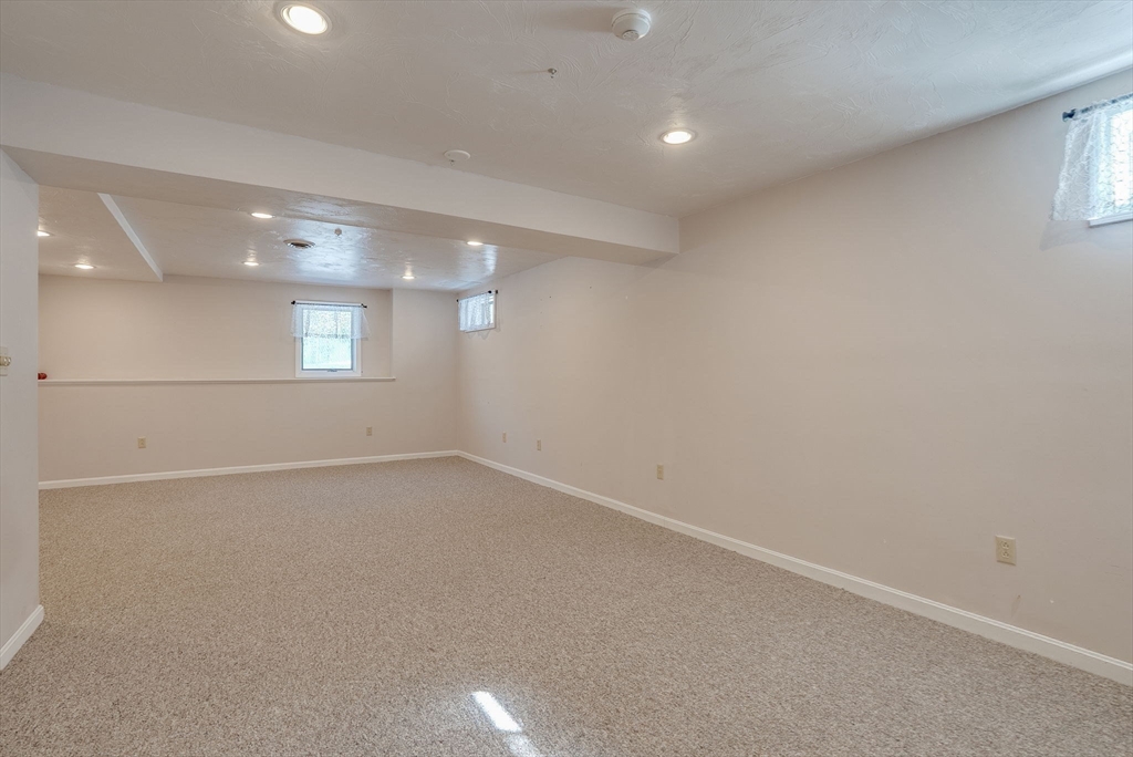 51 Brooks Road Winchendon, MA 01475 - Photo 40 of 41 Gallery Image 40