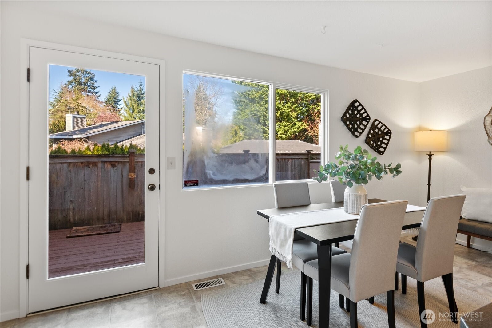 8229 212th Street Southwest, Unit 102 Edmonds, WA 98026 - Photo 14 of 38