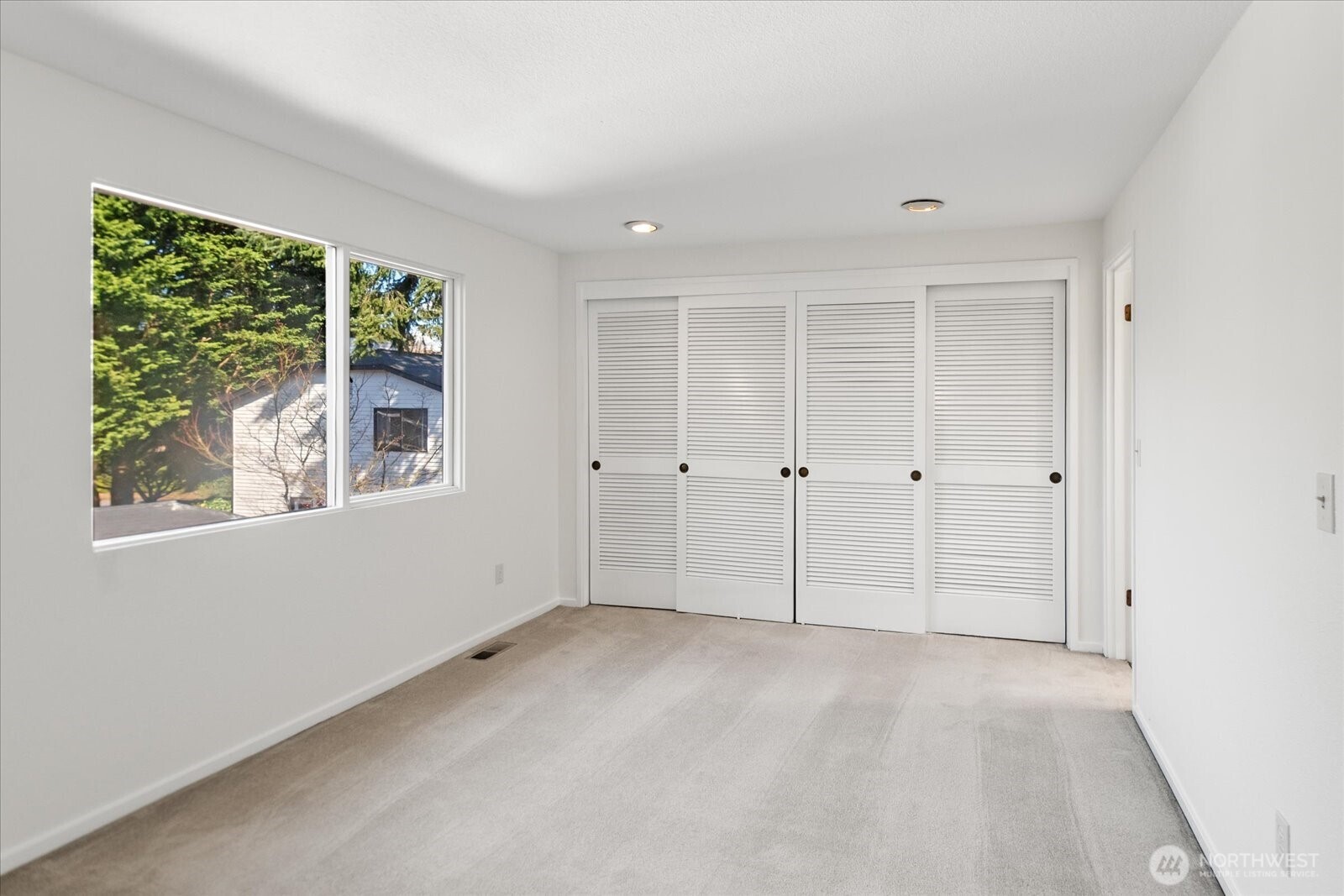 8229 212th Street Southwest, Unit 102 Edmonds, WA 98026 - Photo 29 of 38