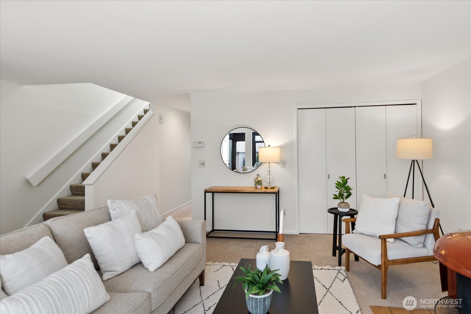 8229 212th Street Southwest, Unit 102 Edmonds, WA 98026 - Photo 7 of 38