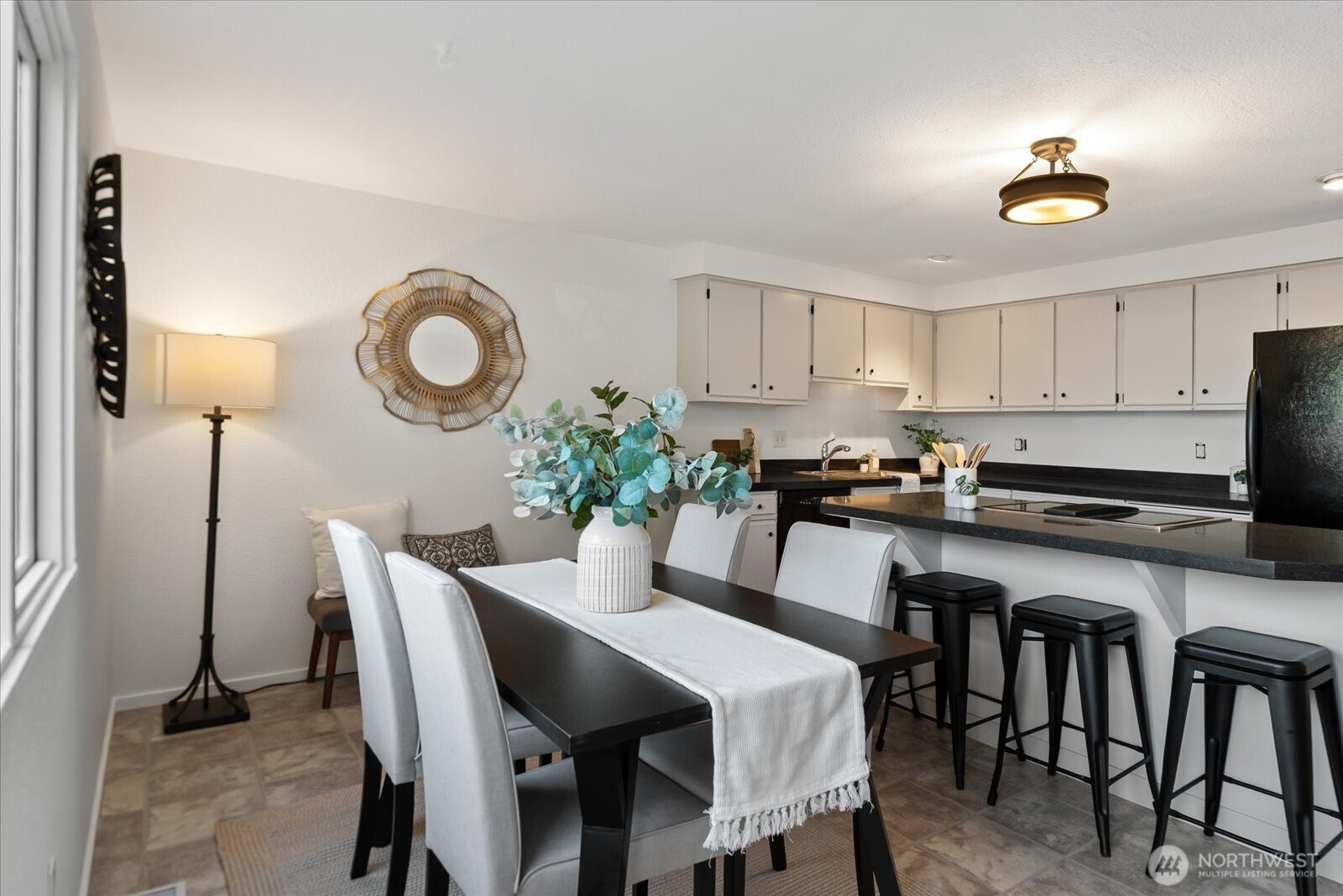 8229 212th Street Southwest, Unit 102 Edmonds, WA 98026 - Photo 10 of 38