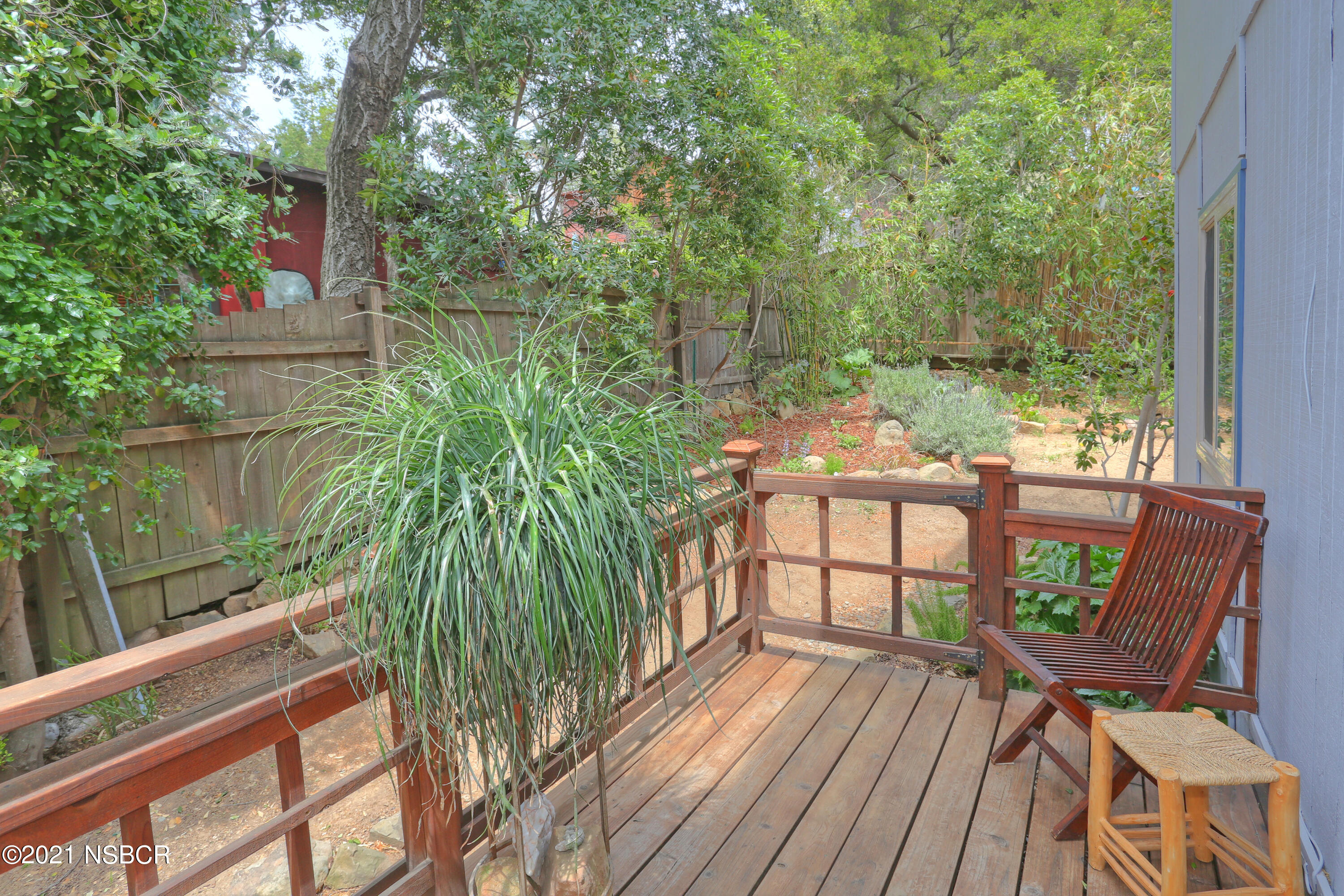 4864 Glenn Road Santa Barbara, CA 93105 - Photo 22 of 33 Ground Floor Deck