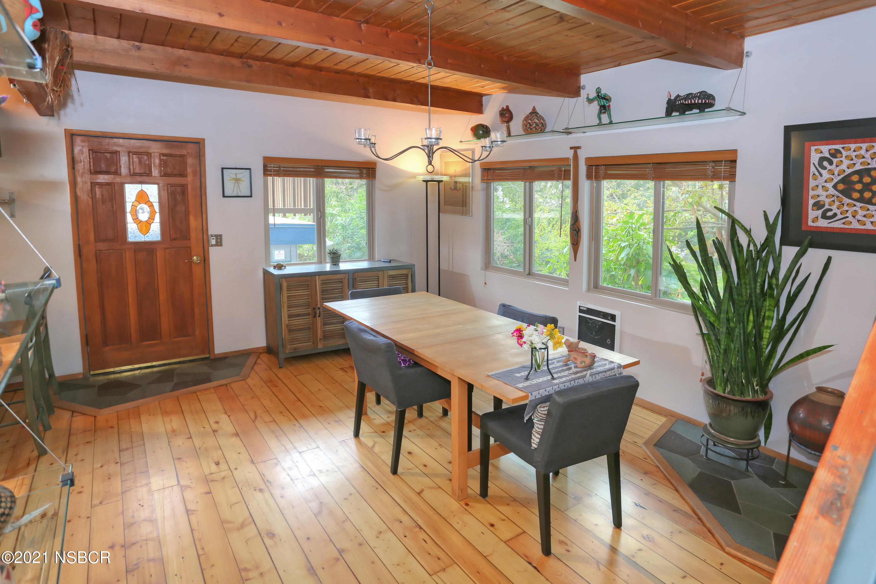 4864 Glenn Road Santa Barbara, CA 93105 - Photo 5 of 33 Entry