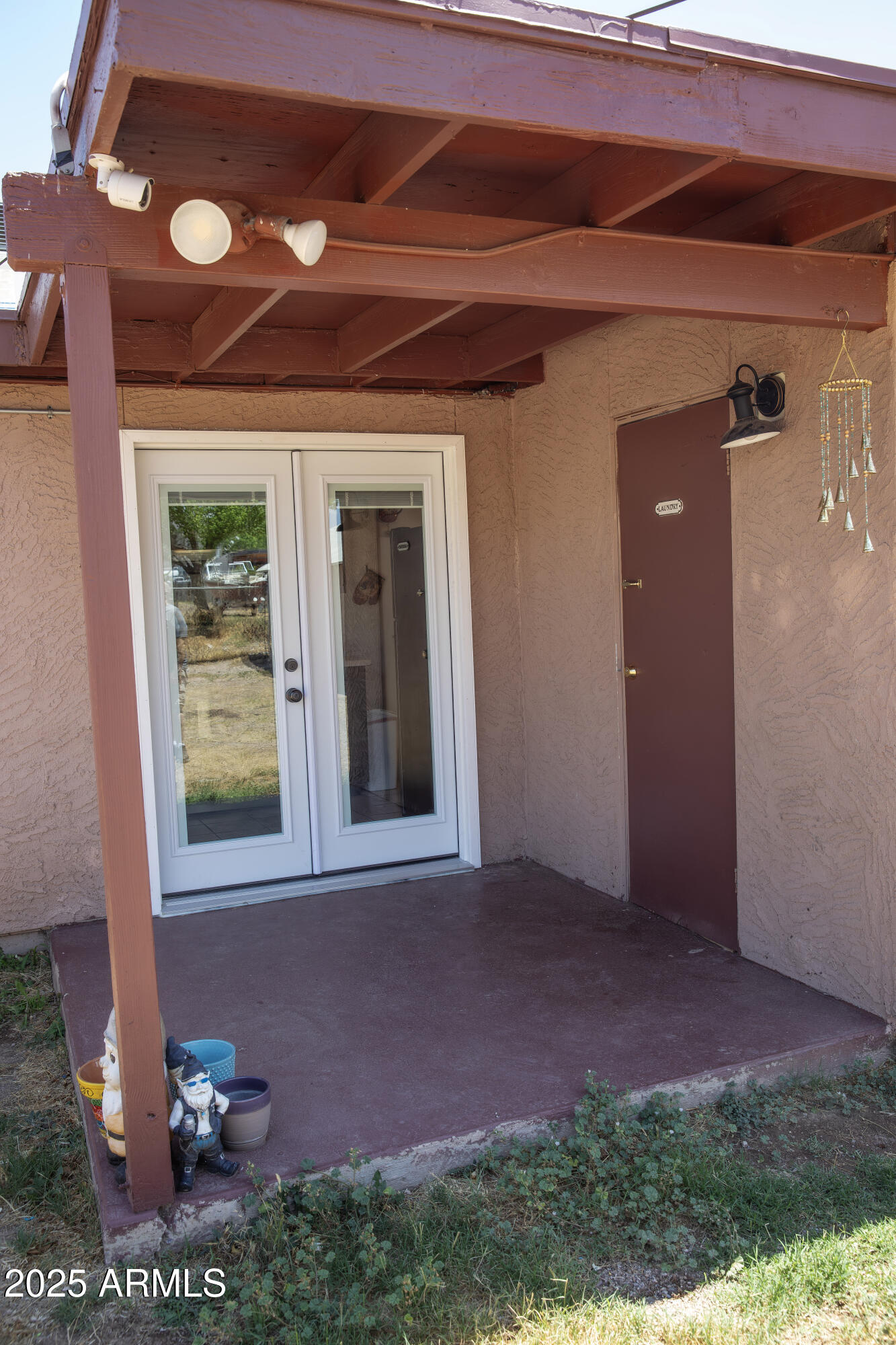 108 Graham Drive Bisbee, AZ 85603 - Photo 7 of 52 a front view of a house