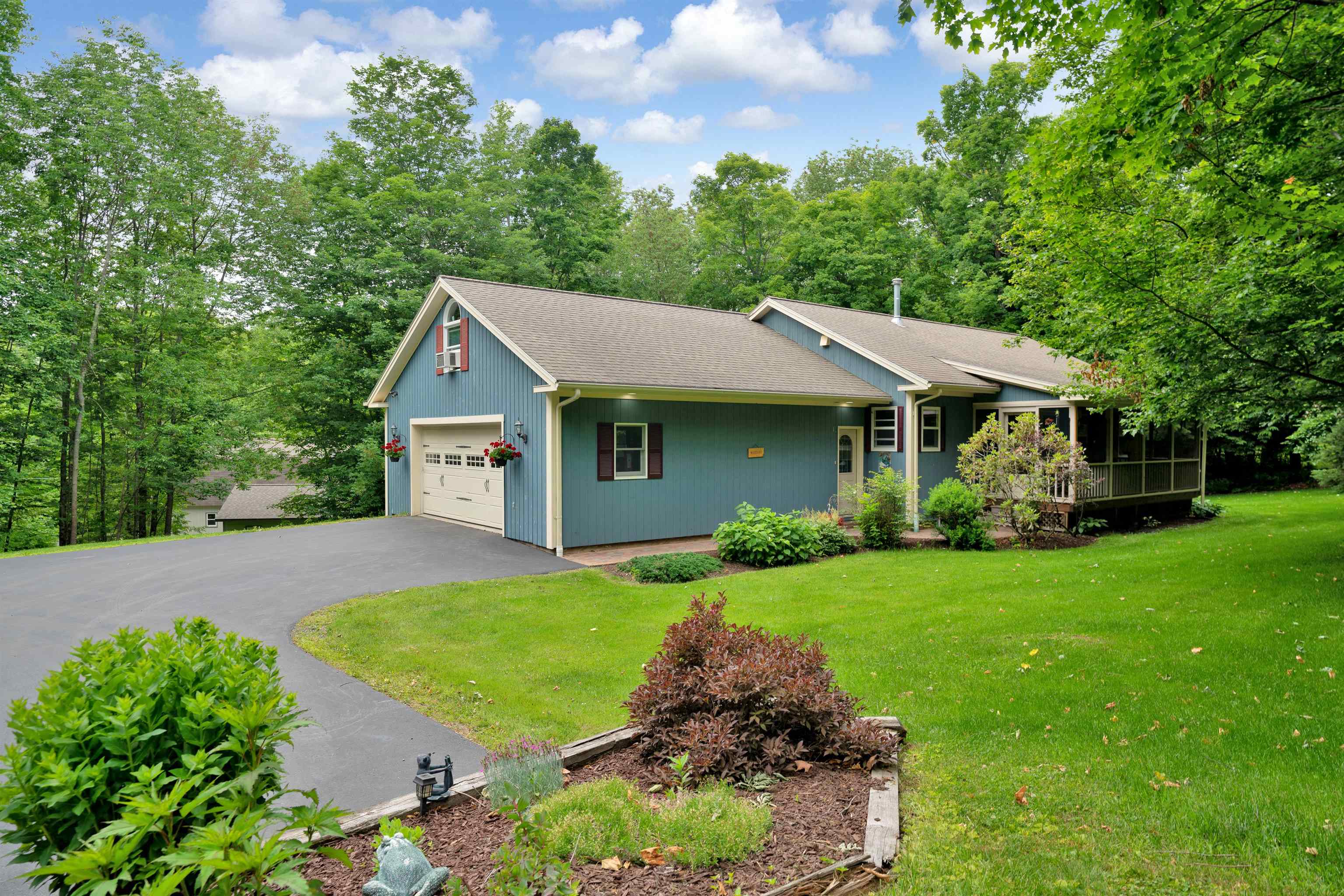 1875 Shaw Mansion Road Waterbury, VT 05677 - Photo 20 of 40 Gallery Image 20