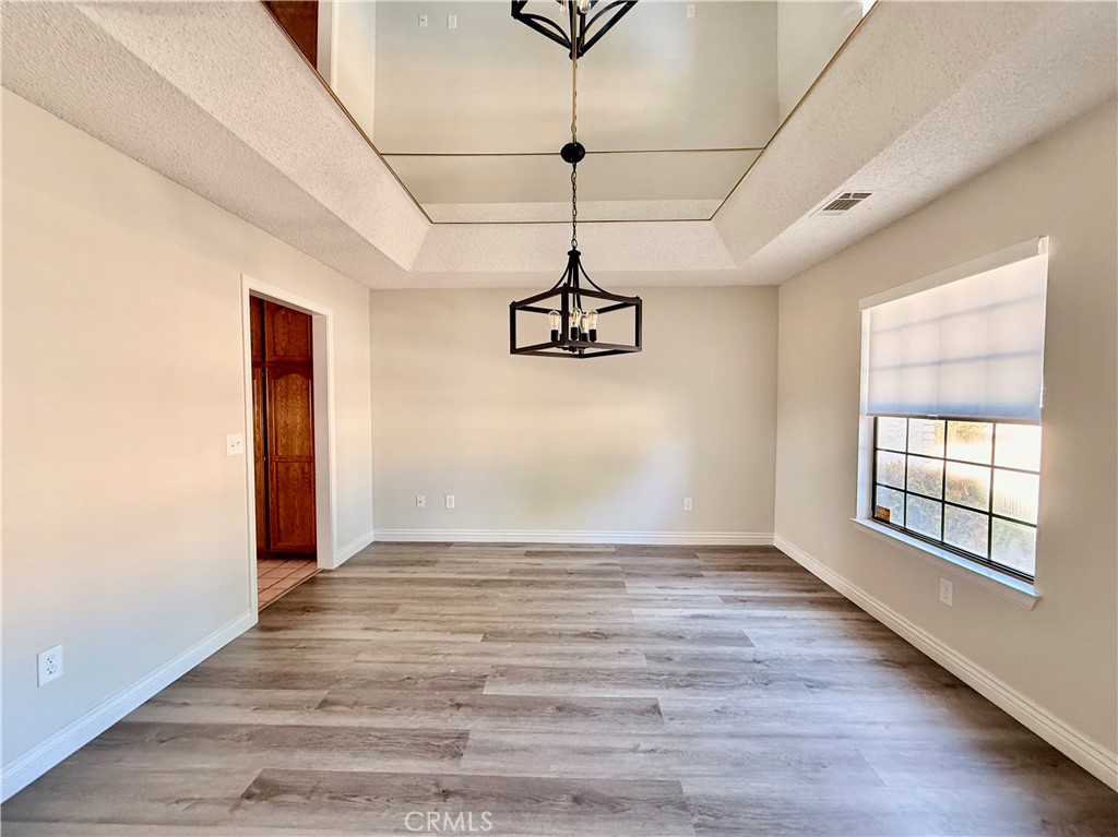14890 Apple Valley Road Apple Valley, CA 92307 - Photo 4 of 31