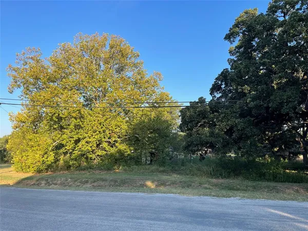 $13,000 | 525 South Kent Street, Gorman, TX 76454