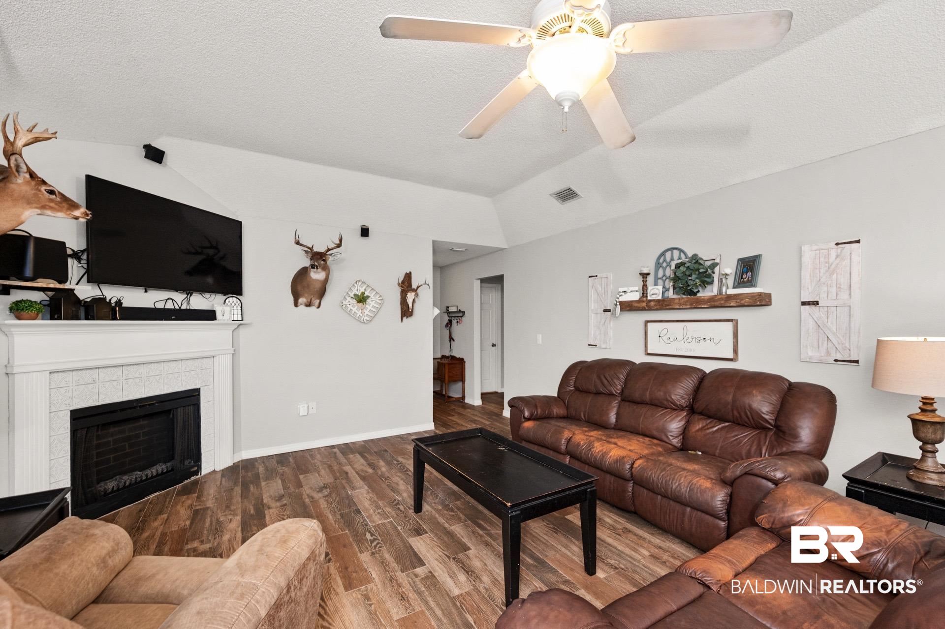 17005 Sugar Loop Foley, AL 36535 - Photo 4 of 20