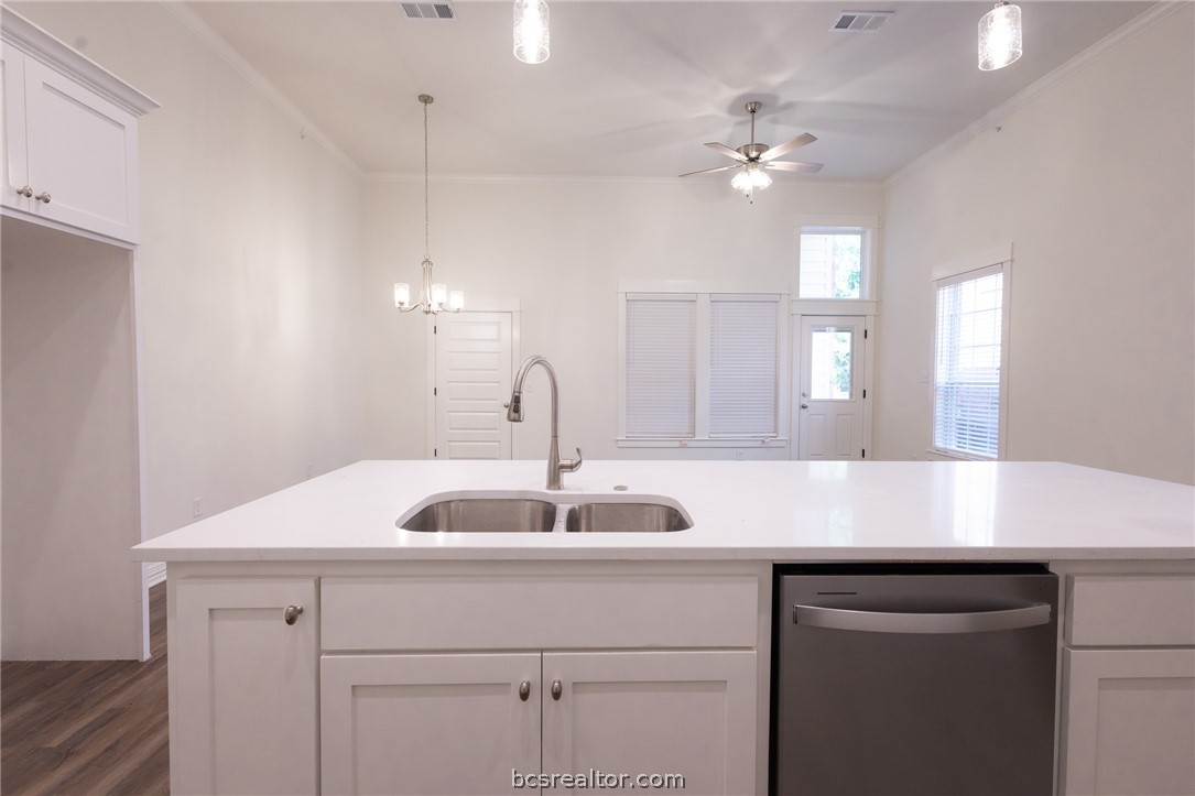 1546 Bennett Street Bryan, TX 77802 - Photo 9 of 30