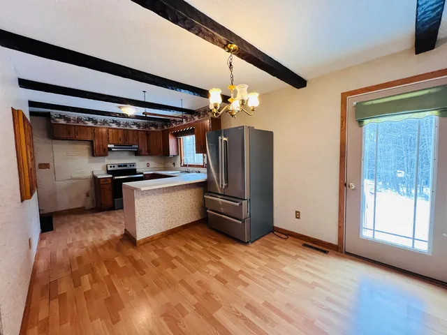 $249,900 | 583 Pinehurst Street, Lyndon, VT 05851