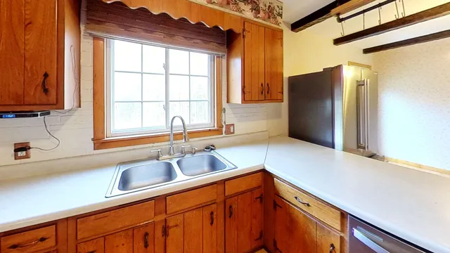 $249,900 | 583 Pinehurst Street, Lyndon, VT 05851