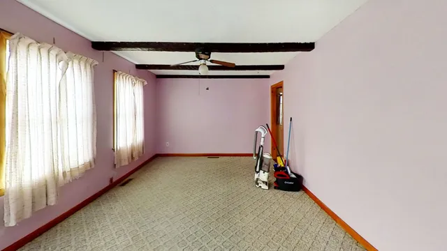 $249,900 | 583 Pinehurst Street, Lyndon, VT 05851