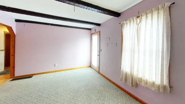 $249,900 | 583 Pinehurst Street, Lyndon, VT 05851