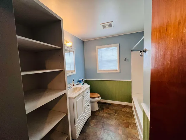 $249,900 | 583 Pinehurst Street, Lyndon, VT 05851