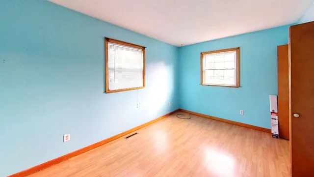 $249,900 | 583 Pinehurst Street, Lyndon, VT 05851