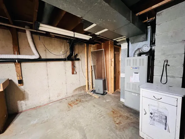 $249,900 | 583 Pinehurst Street, Lyndon, VT 05851