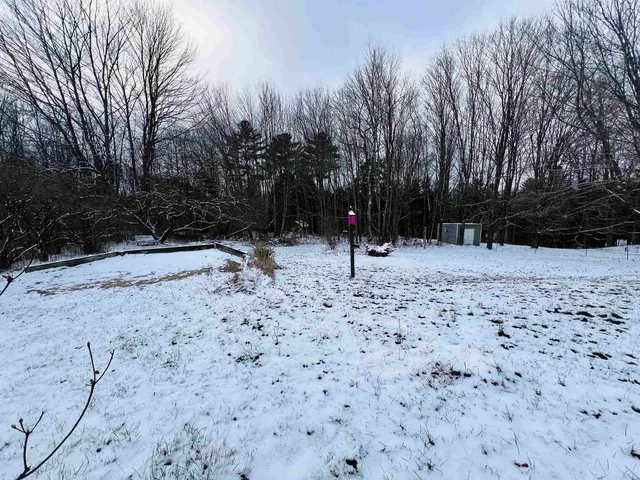 $249,900 | 583 Pinehurst Street, Lyndon, VT 05851