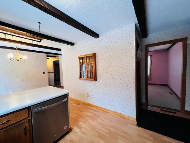 $249,900 | 583 Pinehurst Street, Lyndon, VT 05851