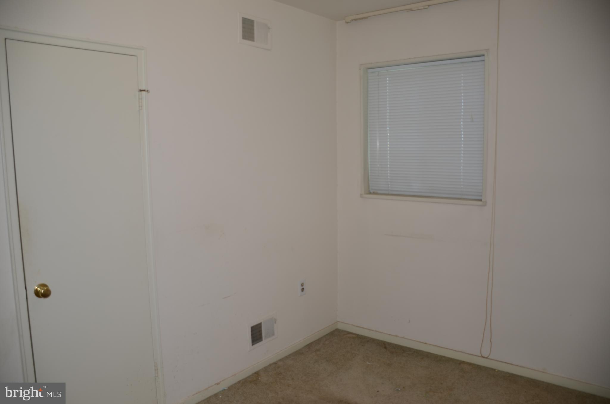11 Homewood Road Wilmington, DE 19803 - Photo 23 of 47 a small space with a window