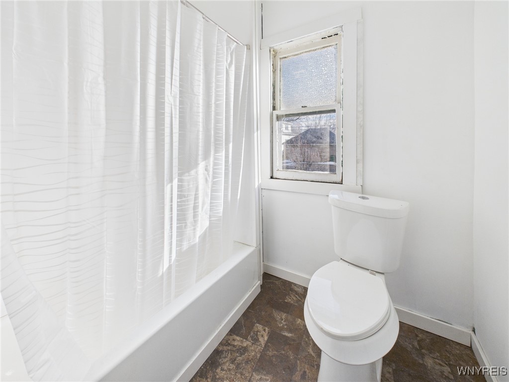 641 Hopkins Street Buffalo, NY 14220 - Photo 10 of 13