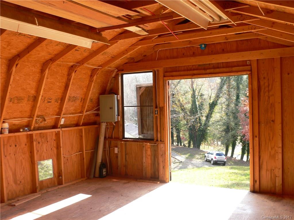308 North Long Branch Road Marshall, NC 28753 - Photo 15 of 24 Gallery Image 15