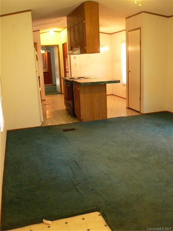 308 North Long Branch Road Marshall, NC 28753 - Photo 5 of 24 Gallery Image 5