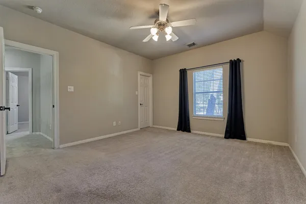 $899,000 | 34 Pawprint Place, The Woodlands, TX 77382