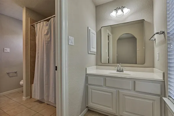$899,000 | 34 Pawprint Place, The Woodlands, TX 77382