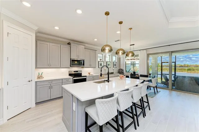 $724,900 | 576 Ravello Boulevard, Nokomis, FL 34275