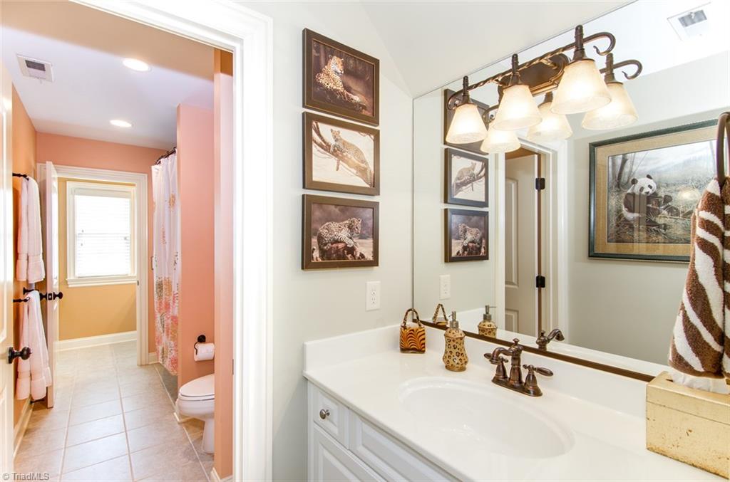 5032 Bennington Way High Point, NC 27262 - Photo 15 of 30 Jack and Jill Bathroom on second floor