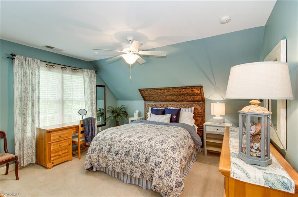 5032 Bennington Way High Point, NC 27262 - Photo 17 of 30 4th Bedroom