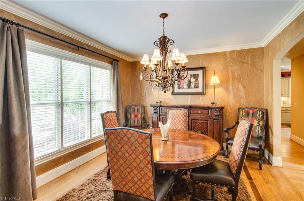5032 Bennington Way High Point, NC 27262 - Photo 30 of 30 Dining room - open floor plan