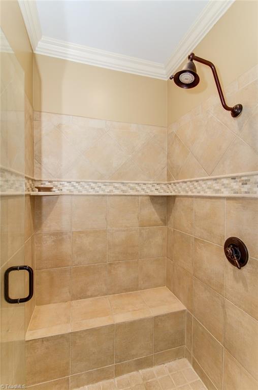 5032 Bennington Way High Point, NC 27262 - Photo 8 of 30 Large tile shower with seat.