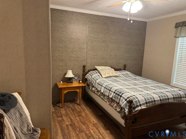 1927 Five Forks Road Pamplin, VA 23958 - Photo 19 of 42 Interior room featuring wood-finish flooring