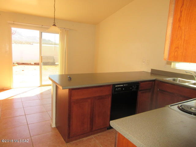129 Alemania Court Rio Rico, AZ 85648 - Photo 3 of 14