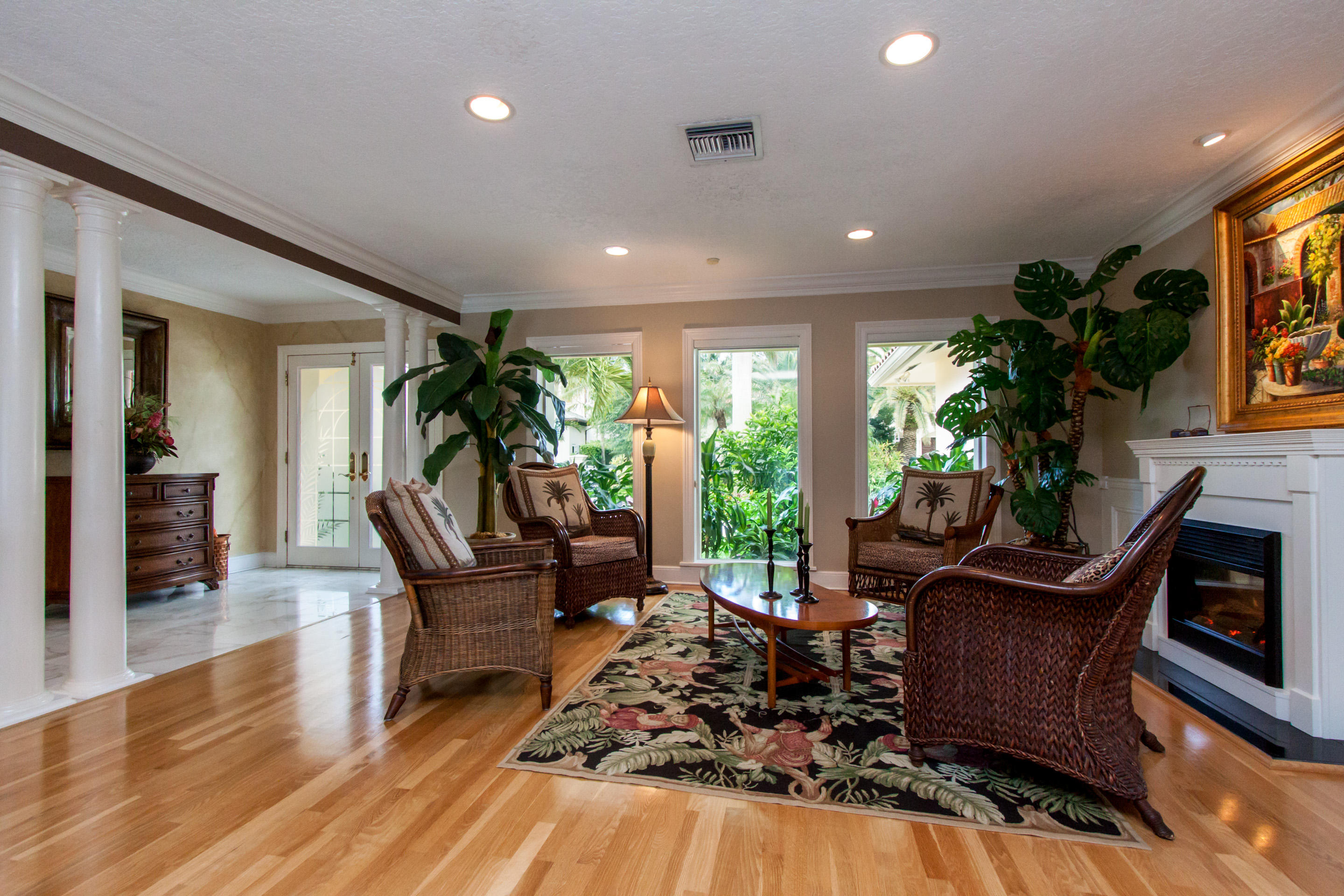 263 South Maya Palm Drive Boca Raton, FL 33432 - Photo 2 of 15 Liv Rm & Entry