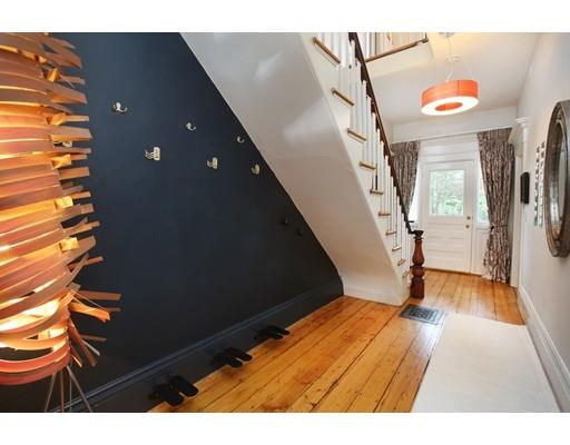14 Myrtle Street Boston, MA 02130 - Photo 18 of 30 Gallery Image 18